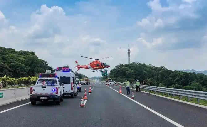 潘集区高速公路汽车救援案例